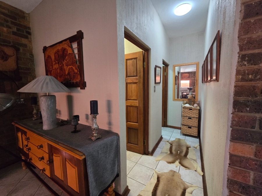 8 Bedroom Property for Sale in Grimbeeck Park North West